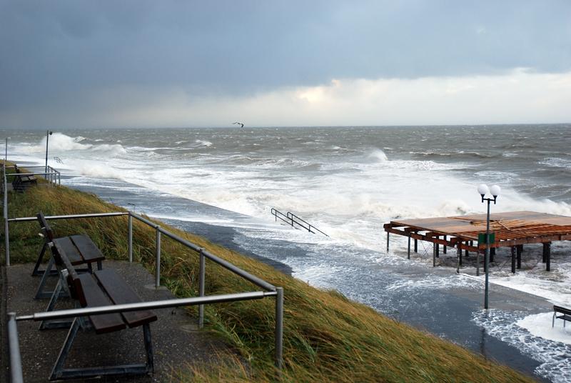 Sturmflut-Borkum-07-002.jpg